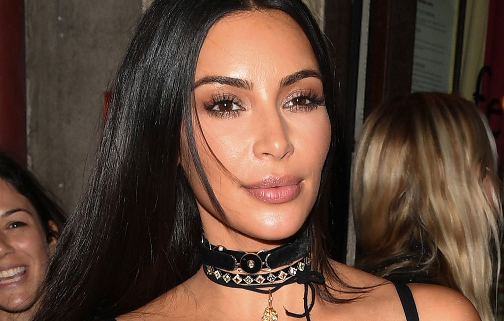 Kim Kardashian shows off her new grill for the first time post the Paris robbery incident  